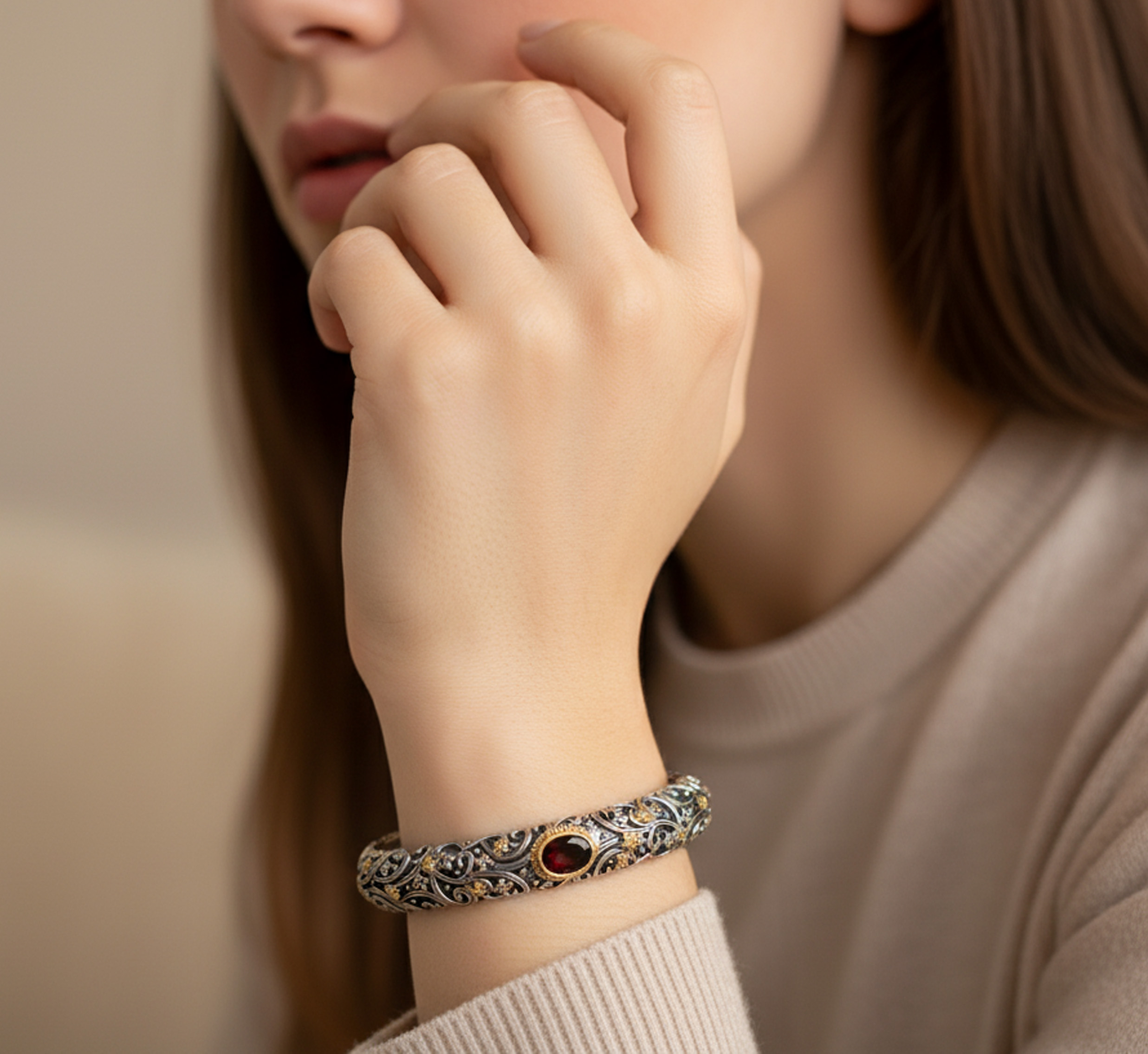 Silver Filigri Bangle	Fix Size